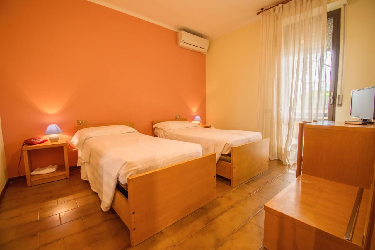 Hotel Cantalodole Маджоне Екстериор снимка