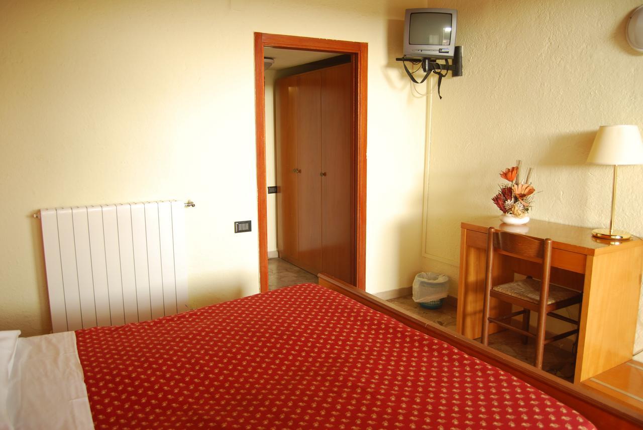 Hotel Cantalodole Маджоне Екстериор снимка